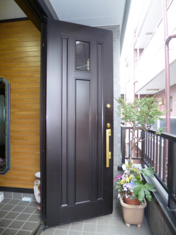 【相模原富士見店】もっと明るい玄関に。玄関ドアガラス交換